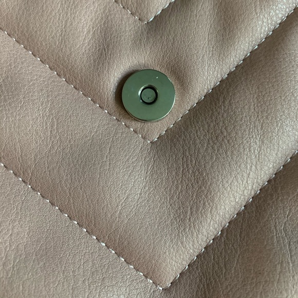 Beautiful Steve Madden Baby Pink Crossbody Bag🤩💓 - Picture 6 of 8